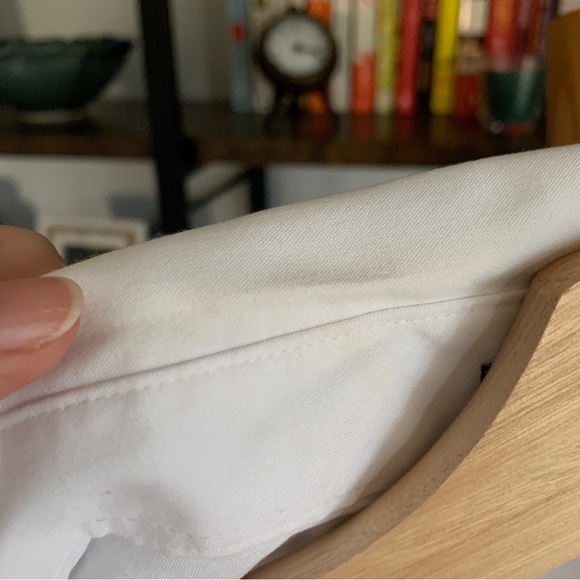 Tommy Hilfiger • white button down - Picture 2 of 5